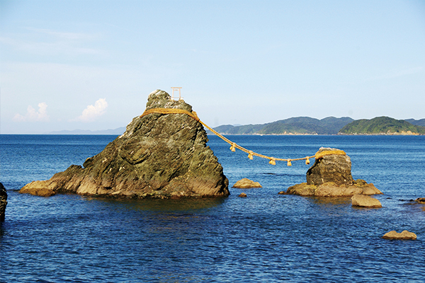 二見浦夫婦岩